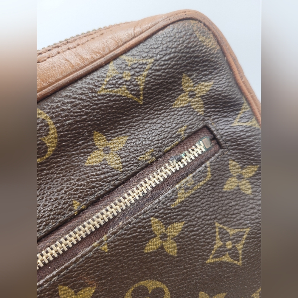 Louis Vuitton Monogram Pochette Dragonne Wristlet Bag - Picture 6 of 6